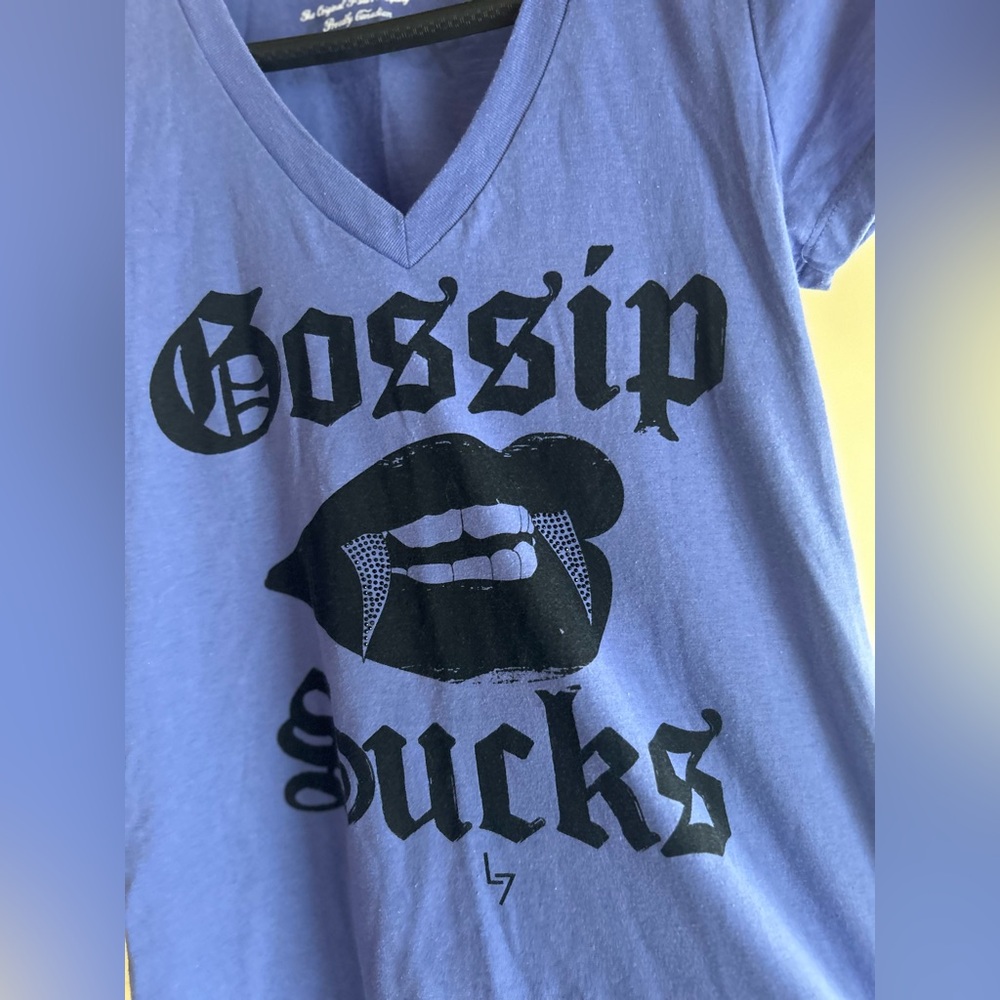 Lucky 7 “gossip sucks” t-shirt - Picture 4 of 12